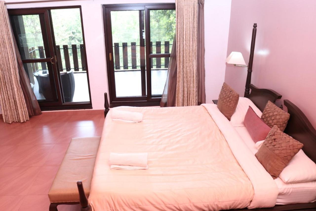 Villa Serene Woods à Madikeri Extérieur photo